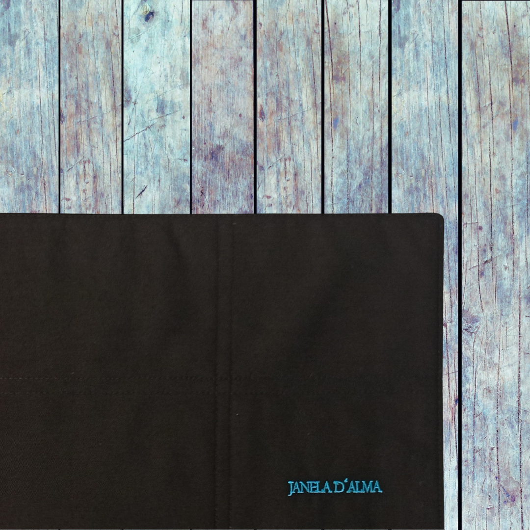 Black Placemat Tile with Cork_Back Details