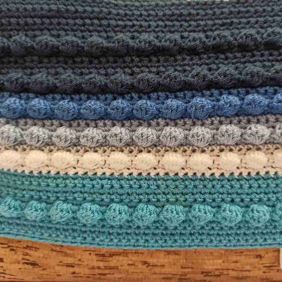 Clutch Bag Blueish - Crochet Details